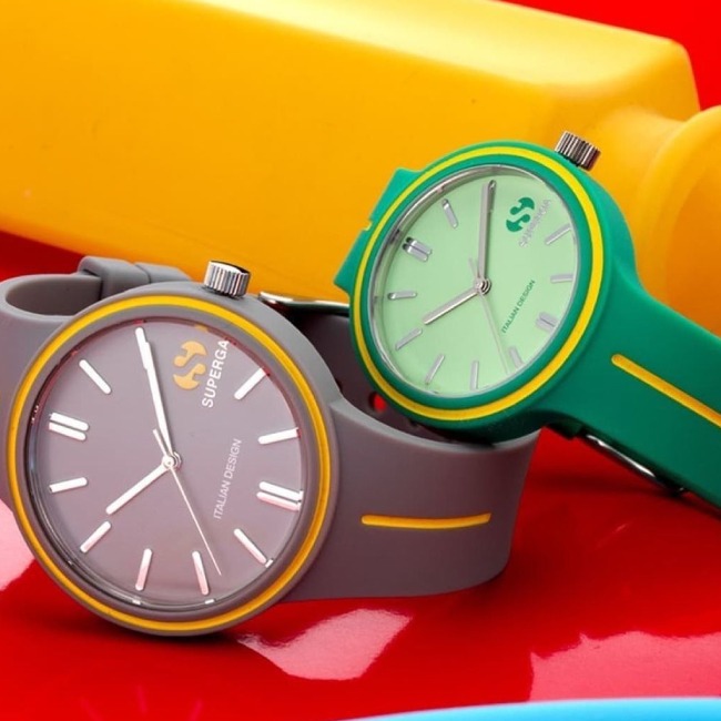 Orologi colorati: le nostre scelte top del 2022 